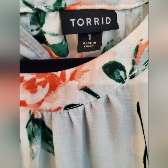 Torrid Top Women's 1X Floral Tank Tunic Stretch Boho Sleeveless Flowy - Picture 4 of 4